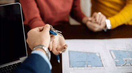Booking process for Istana Santai Nashik luxury villas